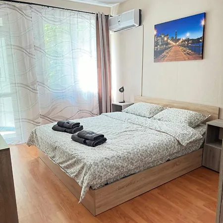изгрев с 2 отделни спални Apartman