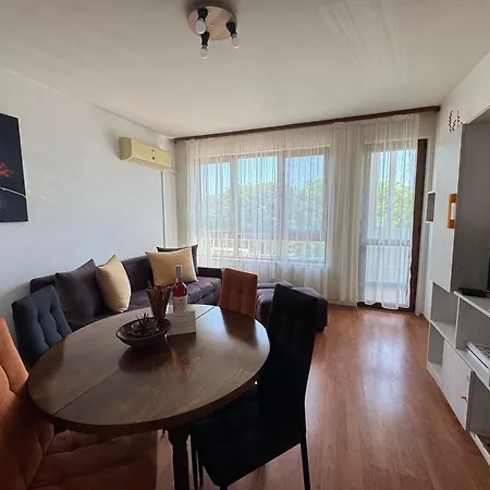 изгрев с 2 отделни спални * Бургас