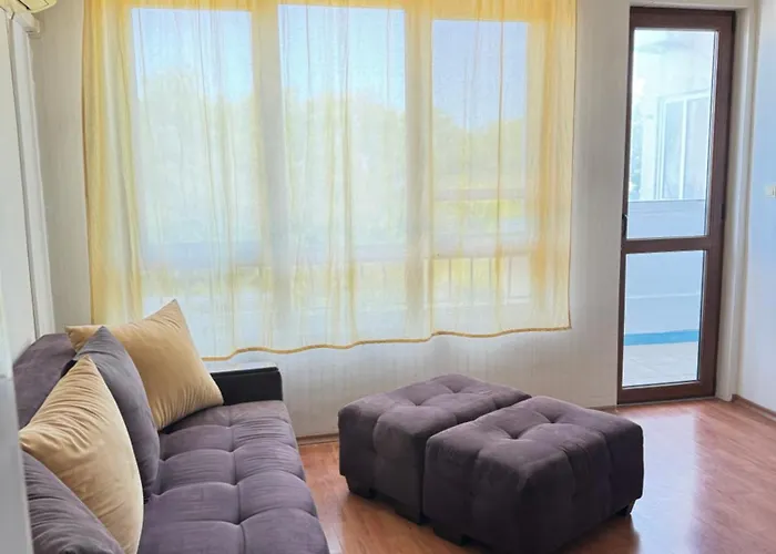 דירה изгрев с 2 отделни спални בורגאס