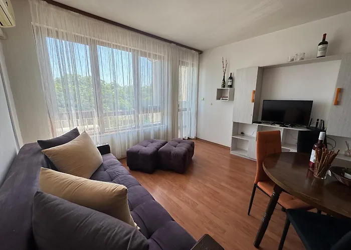 Appartement изгрев с 2 отделни спални Burgas